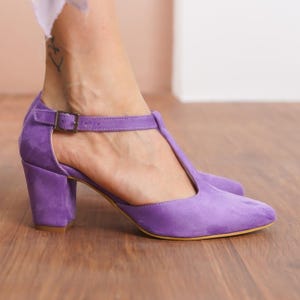 Lilac Mary Jane Shoes, Purple Vegan Suede T-Straps Boho Wedding Medium High Heels, Bridal Low Heeled Shoes, Women Vintage Wedding Sandals