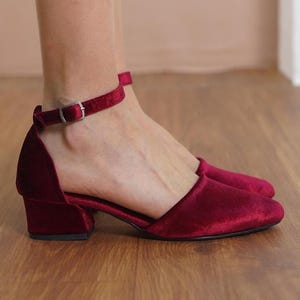 Burgundy Bridal Shoes, Dark Red Velvet Wedding Heels, Low Block Heels for Bride, Women Ankle Strap Wedding Short Flat Sandal, Gift for Her