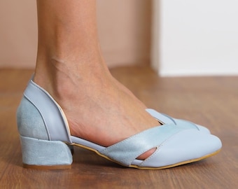 Baby Blaue Hochzeit Heels, Hellblau Vegan Leder und Wildleder Kurze Hochzeitsschuhe Low Block Brautjungfer Heels, Braut Frauen Sandalen geschlossen