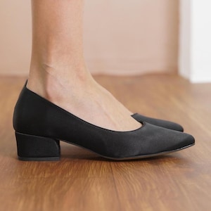 Black Bridal Heels, Silky Satin Wedding Shoes, Elegant Low Block Heels, Classical Designer Short Heel Wedding Shoes, Party Wear Women Pumps