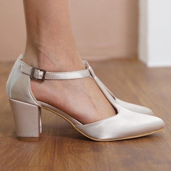 Cream Satin Mary Jane Shoes, Gold Silky Satin T-straps Boho Wedding Medium  High Heels, Bridal Low Heeled Shoe, Gold Vintage Mary Janes - Etsy