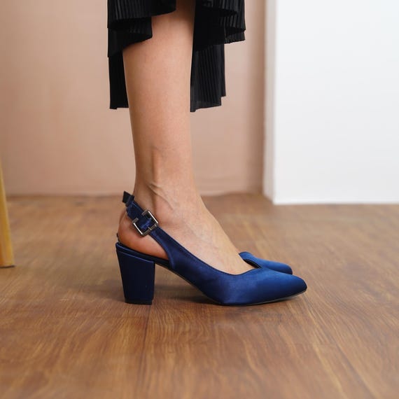 women's dress shoes navy blue Wedding Heels, Silky Satin Sweetheart Wedding Heels, Medium High Block Bride Heel, Closed Toe Slingback Comfortable Men's Black Dress Loafers SIZE: 6 Beautifully authentic Edwardian and Color:M-Salmon
