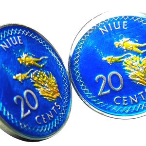Niue coin  cufflinks ,  20 Cents - Elizabeth II , Divers , 25mm.