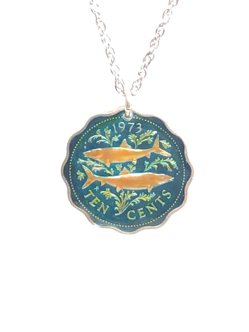 two sides enameled 23mm Pendant Bahamas enamelled coin 10 cent Drill Hole 1966 1968 1969 1971 1972 1973