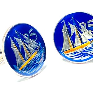 Cayman Islands enamelled coin cufflinks 25 Cents - Elizabeth II , Schooner 'Kirk B , 24mm