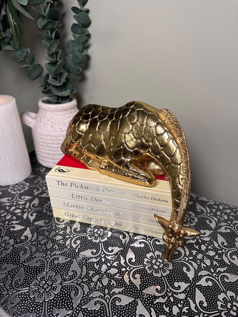 Gerald the Giraffe | Resin Jungle Theme Gold Shelf Sitting Figurine image 11