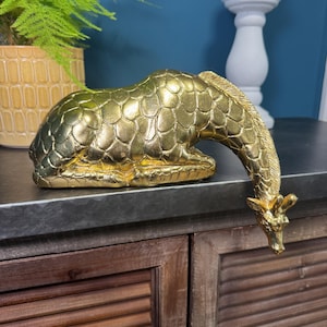 Gerald the Giraffe | Resin Jungle Theme Gold Shelf Sitting Figurine image 8