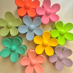 Flower Claw Clips