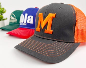 Gorra bordada con texto 3D, logotipo, gorra de camionero unisex, gorra con letras comerciales, elegante regalo de despedida de soltero, regalo de boda, regalo de vacaciones, gorras personalizadas