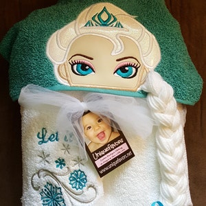 Frozen Princess, Queen or Snowman Inspired Hooded Towels with optional Personalization image 2