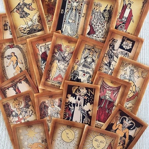 GROOT FORMAAT: antieke tarotkaarten, gekleurd, ALLEEN 22 grote arcana's