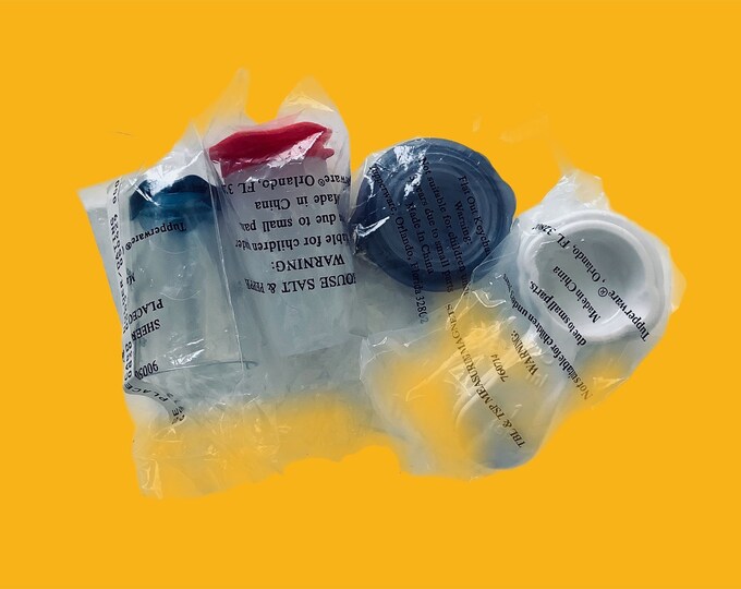 Tupperware Hostess and Party Favors Placecard Holder, Salt Shaker, Flat