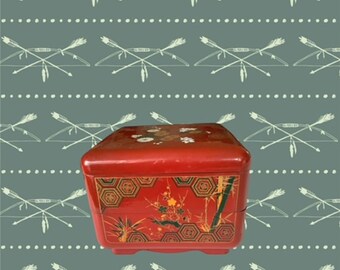 Vintage small 2-tiered JUBAKO serving trays picnic box
