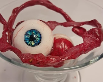 Biohazard Prop, Detached Eyeball – Handmade Realistic Horror Eye – Halloween Gore Décor