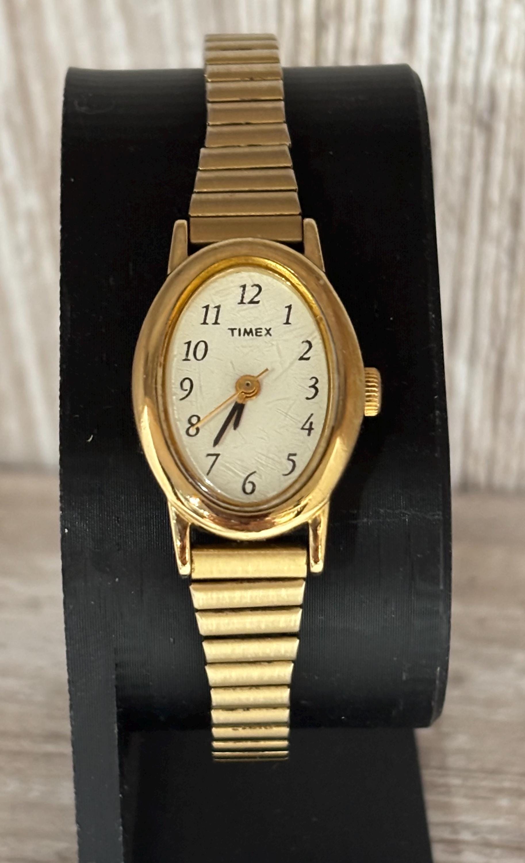 Vintage Retro Gold & Brown Classic Oval Stretch Watch Orient Oval Vintage Women main image 2