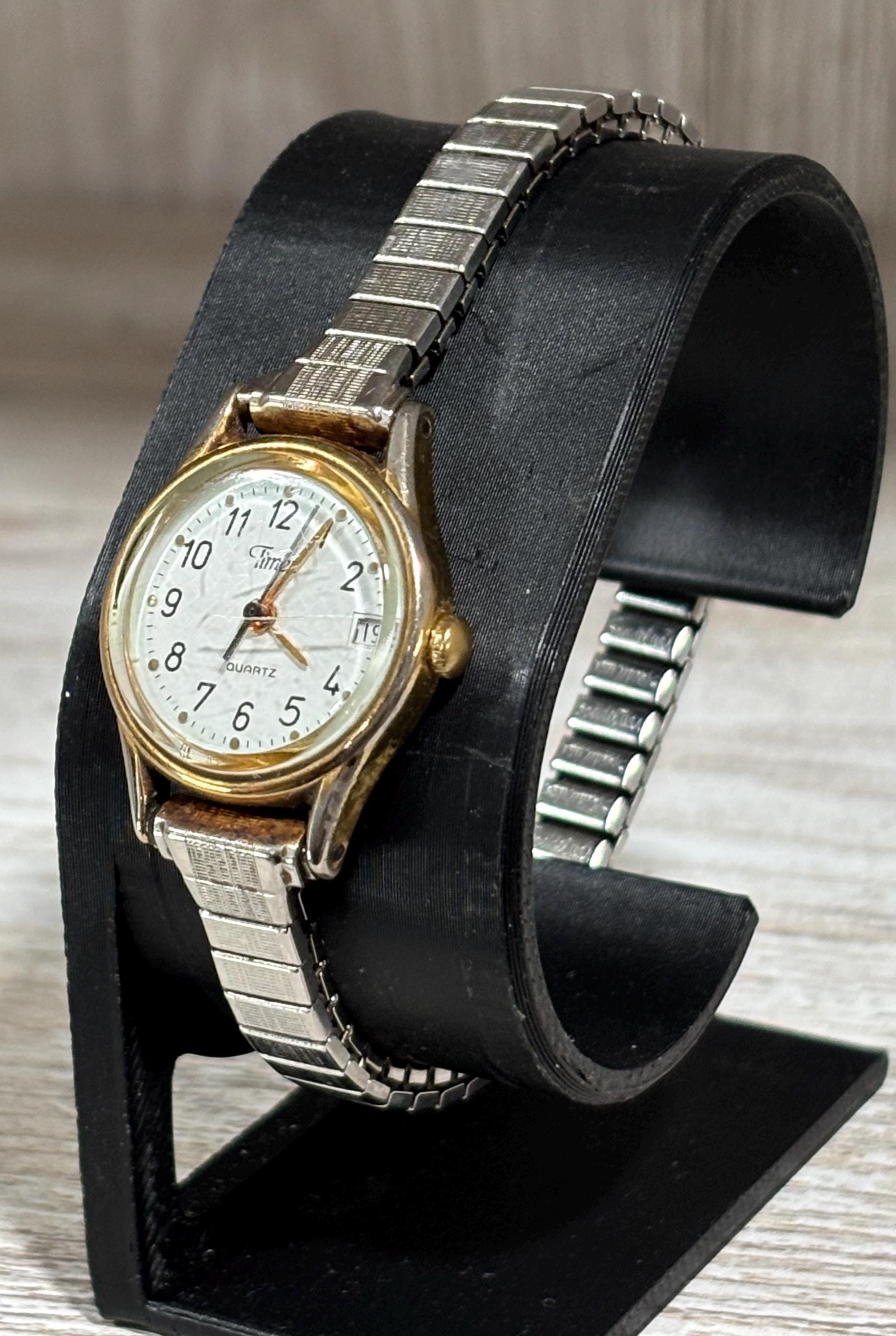 NIB vintage Timex expandable Watch New Old Stock 1975 Timex 26950 02775 mechanical vintage  main image 4