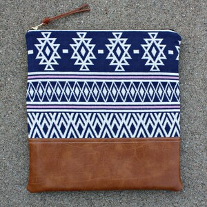 Southwestern Foldover Clutch / Kindle Case image 4