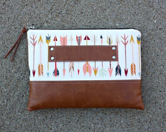 Arrow fabric tribal Clutch / Kindle Case