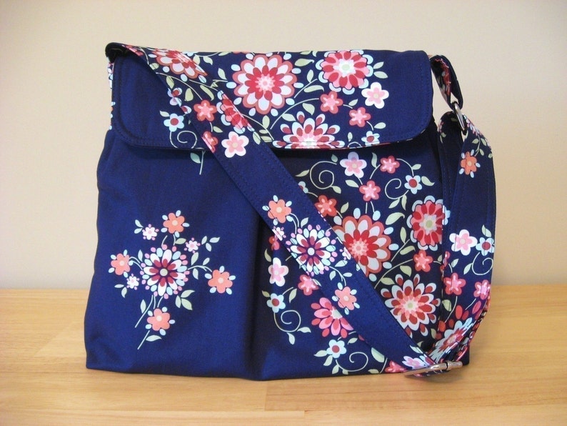 Hobo Bag PDF Sewing Pattern / Sweet Pea Totes image 3