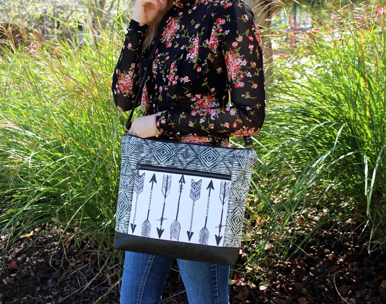 Southwestern Navajo Arrows fabric Bag with vegan Leather image 4
