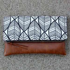 Southwestern Foldover Clutch  / Feather Fabric / Kindle Case