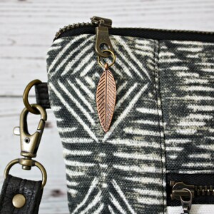 Southwestern Navajo Arrows fabric Bag with vegan Leather image 6