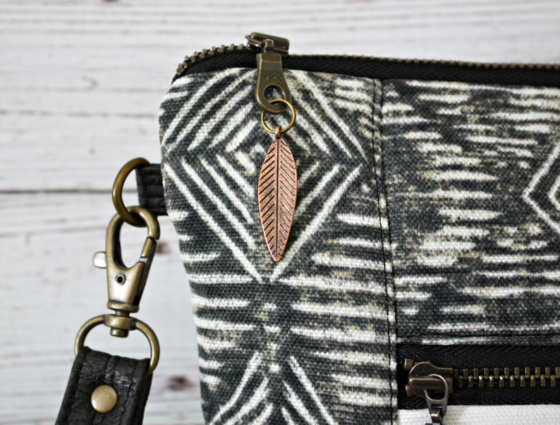 Southwestern Navajo Arrows fabric Bag with vegan Leather image 6