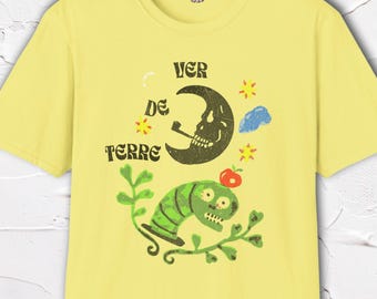 Skull Worm Shirt, Weird Nature Graphic Tee, Gothic Earthworm Shirt, Dark Humor Tee, Hand Drawn Animal Shirt, Creepy Cute Shirt