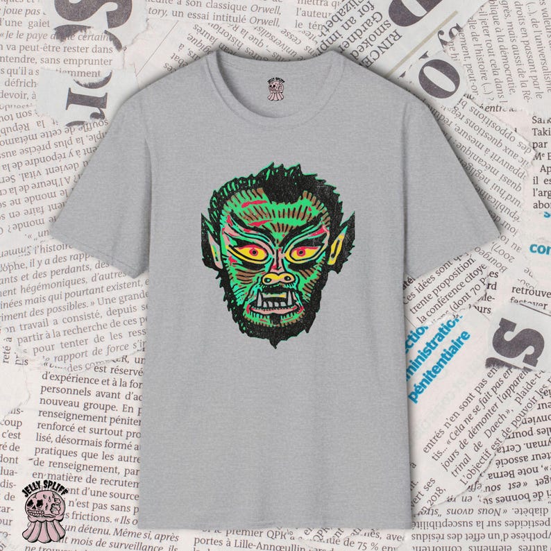 Werewolf Shirt, Retro Horror Tee, Werewolf Face Shirt, Monster Graphic Tee, Hand Drawn Design image 4
