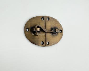 Retro Brass Latch with Hook: Antique Cabinet & Drawer Lock
