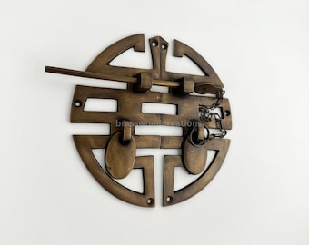 Solid Brass Door Latch: Vintage Style Gate Lock (5.7")