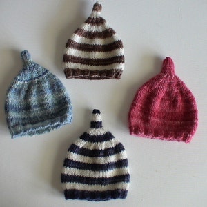 NEW EASY KNIT  Baby hat pattern 0-3 months medium worsted weight yarn