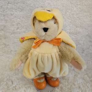 Vintage Muffy Vanderbear - Easter Chick