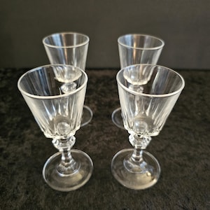Set Of 4 (OR) Set Of 8 - Vintage Princess House Cordial Espirit Crystal Glasses
