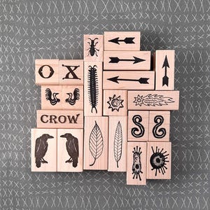 N° 1 Assortiment de petits tampons en caoutchouc montés sur bois pour cartes, étiquettes, scrapbooking, art postal, etc.