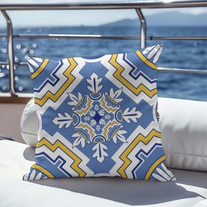 Durable Outdoor Pillow, Water and UV-resistant 4 aavailable sizes including a lumbar pillow