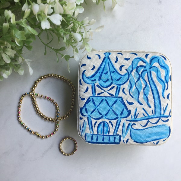 Chinoiserie travel jewelry case painted with blue pagoda, bridesmaid wedding gift, personalized custom jewelry boxes, grand millennial decor