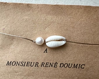 Cowrie shell and pearl necklace, choker necklace, shell jewelry, layering necklace, summer necklace, beach necklace, string necklace, gift