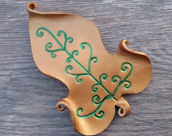 Elvish leaf leather barrette in metallic bronze and green. Handcrafted hair accessory with quality French clip. Fantasy gift for geek girl.