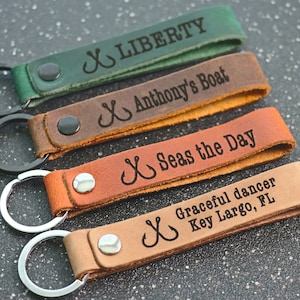 Boat Owner Keychain, Personalized Fishing Keychain, New Boat Gift, Fishing Christmas Gift, BOAT NAME TAG, Nautical Gift, Gift for Sailor