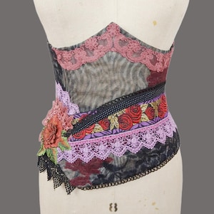 gasa＊Flora embroidery corset Women's Floral Embroidery Lace Up Underbust Corset – Rebels