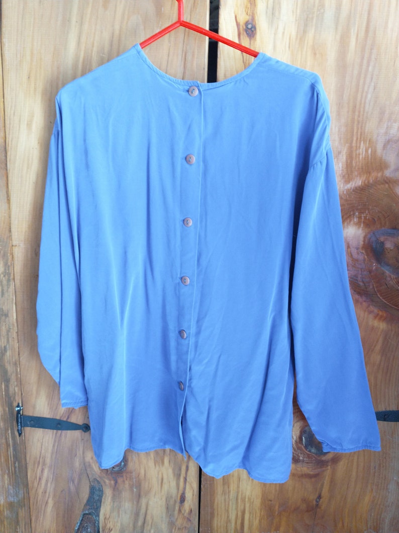 Silk blouse vintage Alfred Sung Express woman's size 10 royal blue shirt in excellent used condition with no apparent imperfections image 6