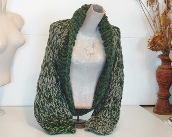 Chunky knit shrug crop cardi cardigan sweater shawl collar fits most  medium and large women in loden green tweed mix