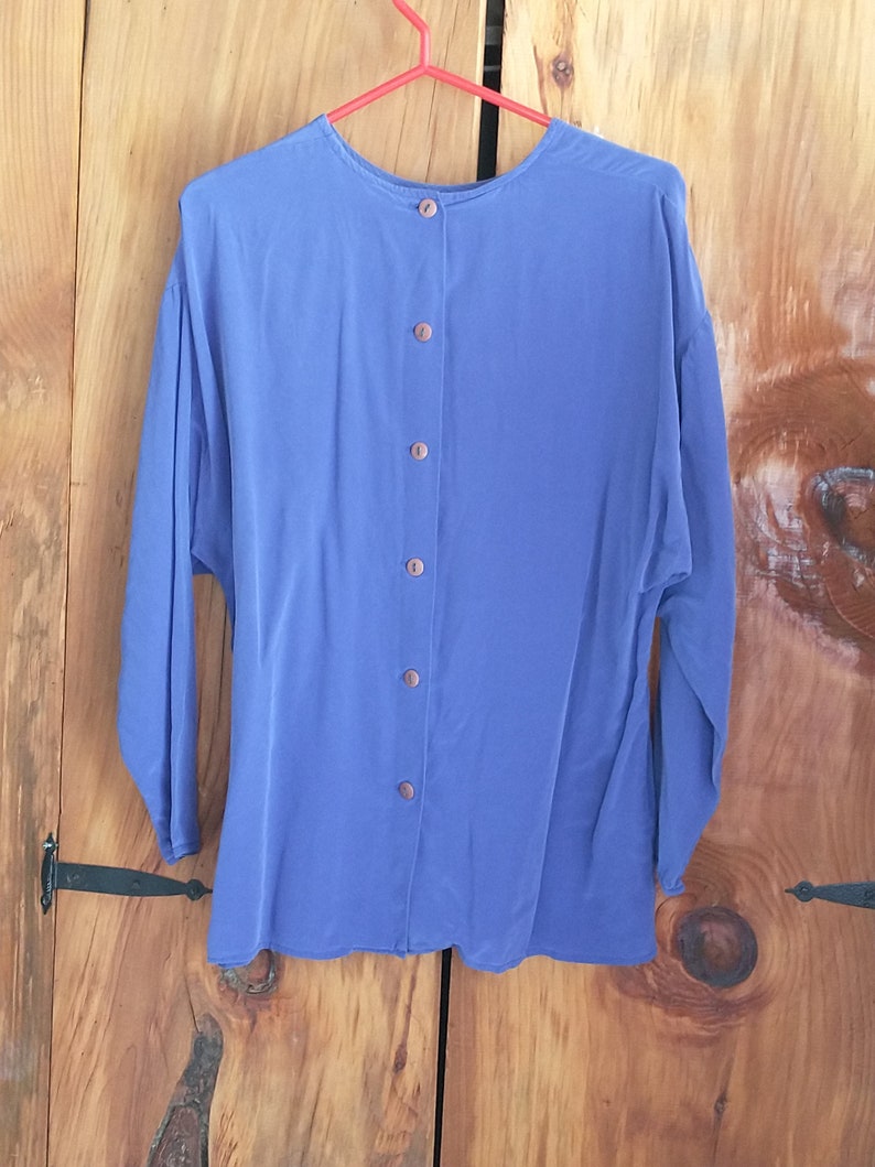 Silk blouse vintage Alfred Sung Express woman's size 10 royal blue shirt in excellent used condition with no apparent imperfections image 3