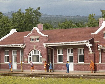 Walthers Cornerstone 1/160 N Scale Santa Fe Mission Style Brick Depot, Easy-To-Build Structure Kit 933-3803