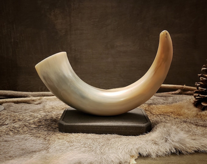 Wood & Horn Candle Holder Skyrim / Viking style candle holder