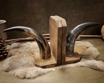 Horn Book Ends