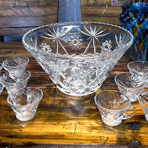 Vintage Early American Cut Crystal Pinwheel Punch Bowl and Cups ~ (10) Cups