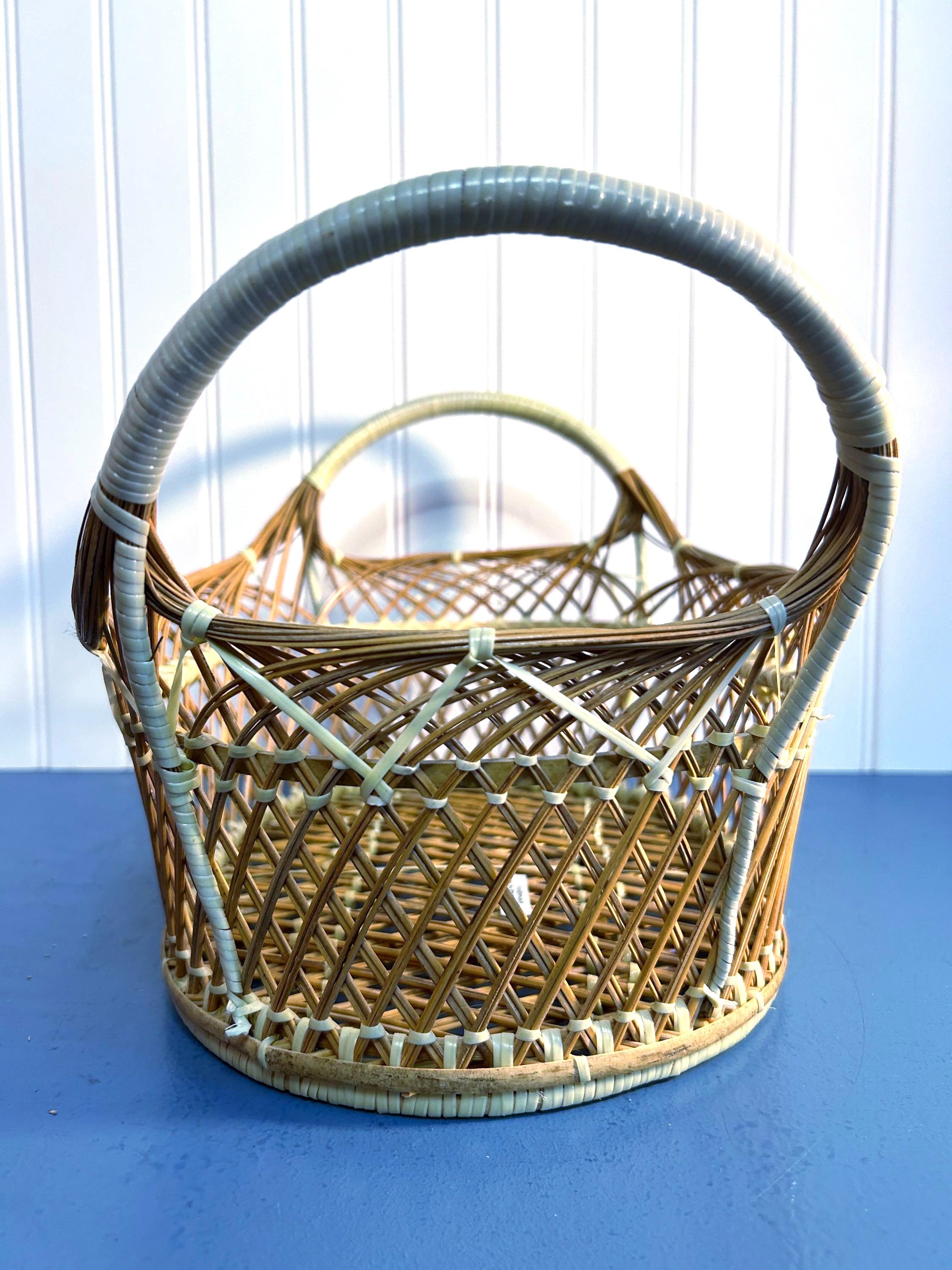 Panier vintage fait main en rotin et en osier avec poignées ~ 12,5 x 9 po (fabriqué aux Philippines) - France
