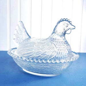 Vintage Indiana Clear Glass Chicken/ Hen Sitting on Nest